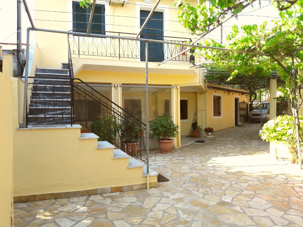 Bungalows Niki Acharavi  Exteriér fotografie